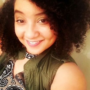 Meet your Posher, Crystal